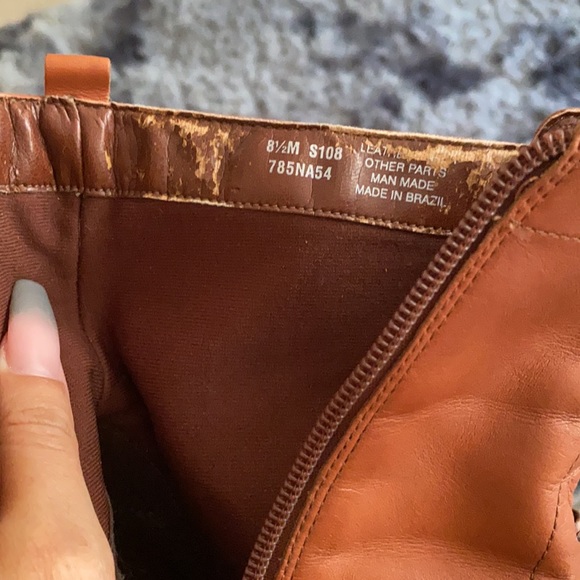 Brown lace up boots with heel - Picture 4 of 4